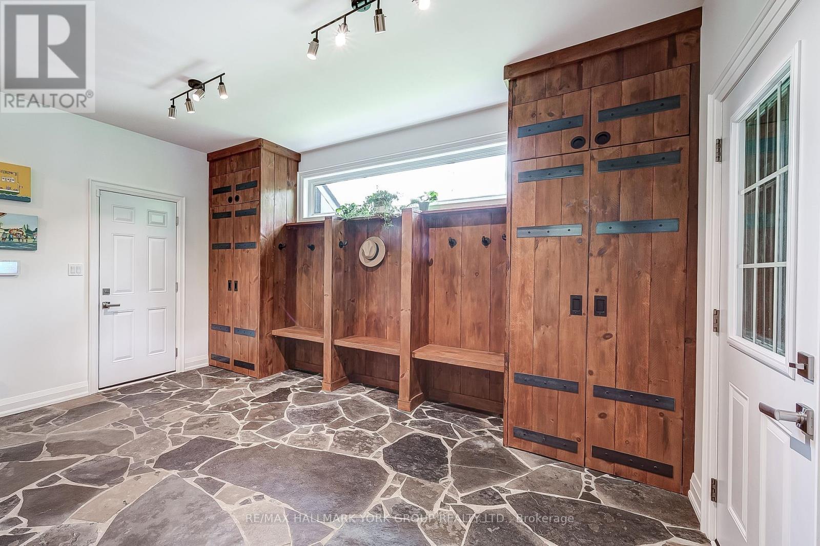 Photo 6 of 118 Mennill Drive, Springwater ON