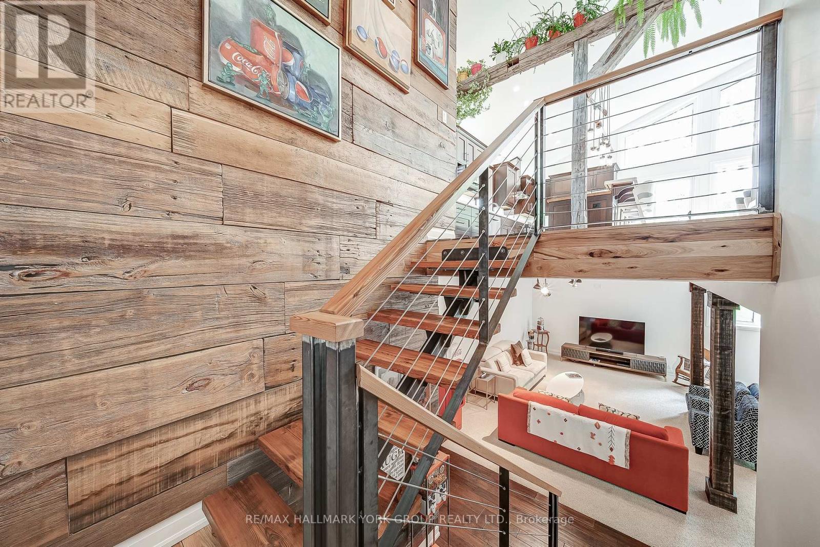 Photo 9 of 118 Mennill Drive, Springwater ON