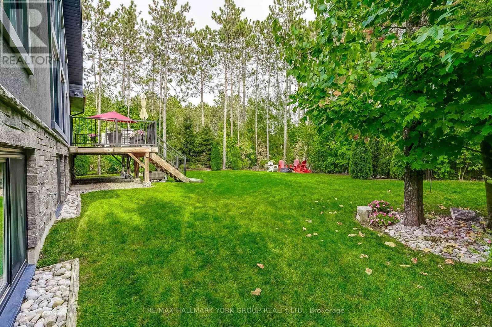 Photo 17 of 118 Mennill Drive, Springwater ON