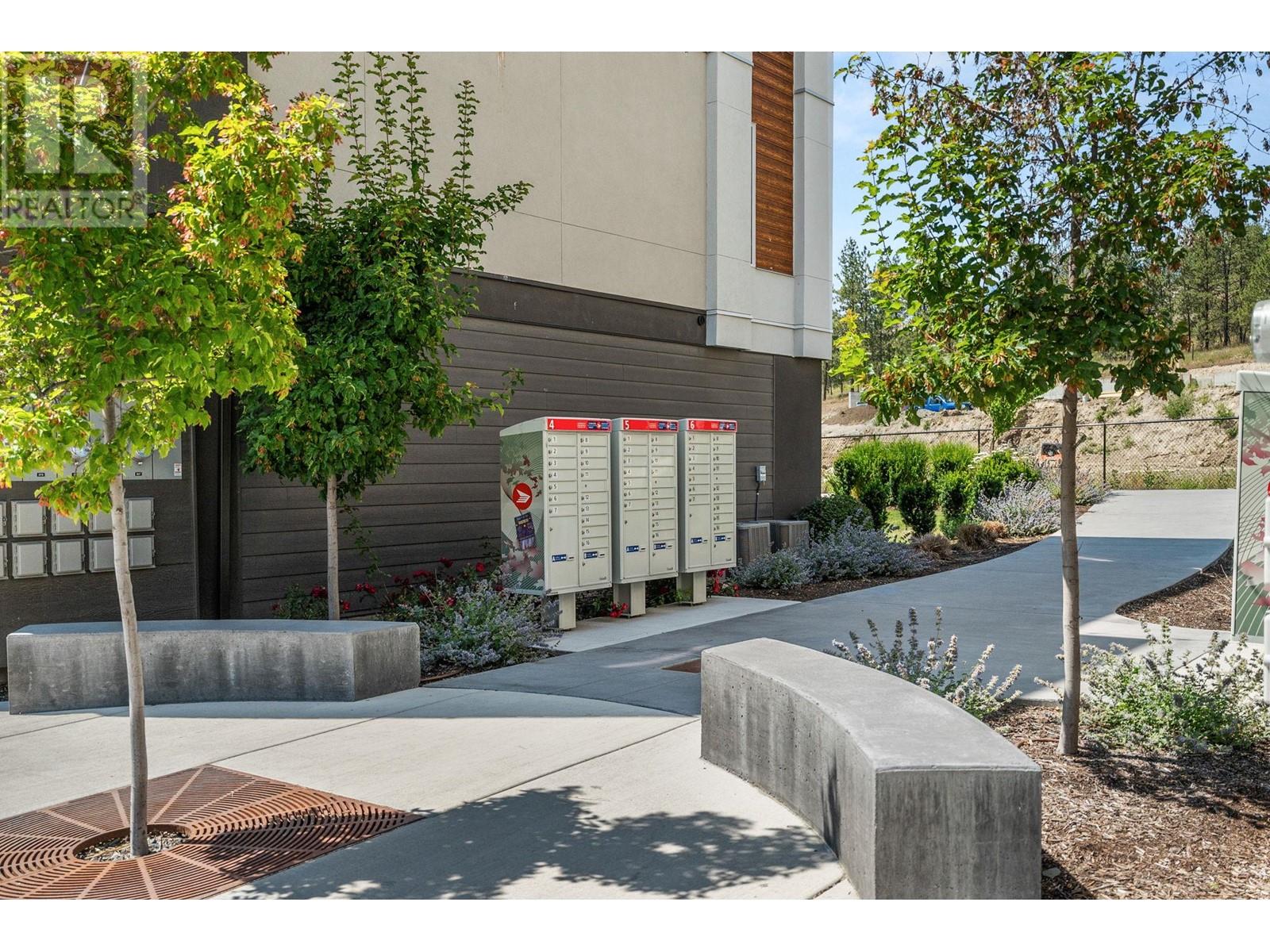 117 610 Academy Way, Kelowna