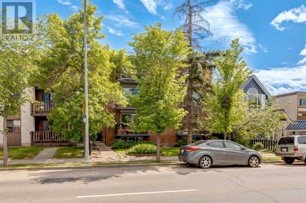 Single Family House for Sale in    Avenue SW Sunalta Calgary 
