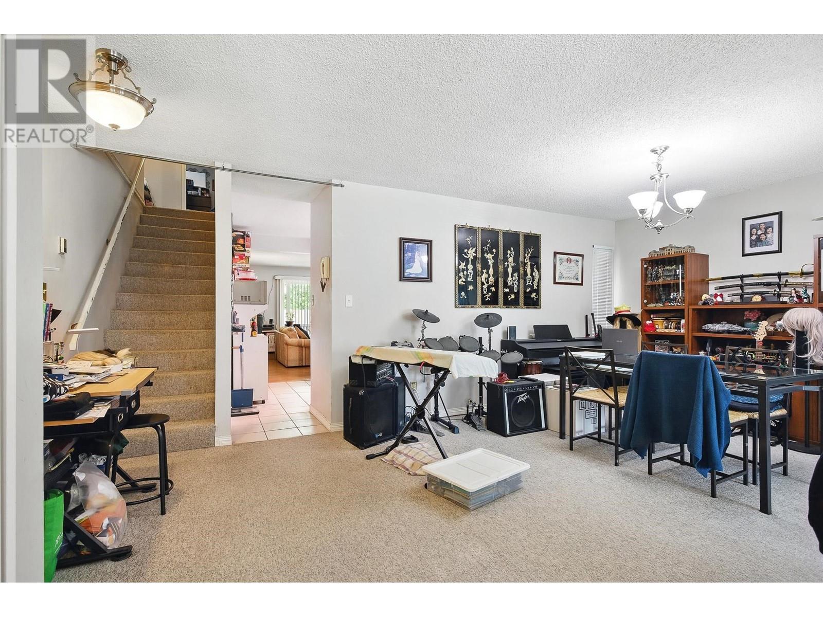 Photo 13 of 1177 Esperanza Drive, Coquitlam BC