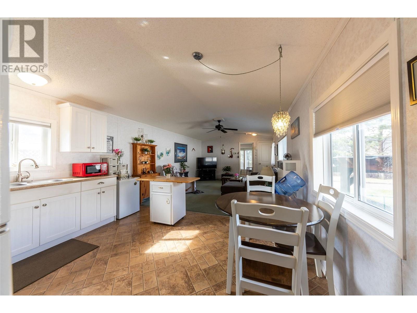 Photo 60 of 1250 Hillside Avenue Unit 16, Chase BC