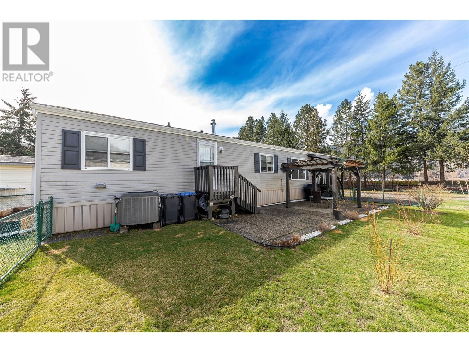 Photo 56 of 1250 Hillside Avenue Unit 16, Chase BC