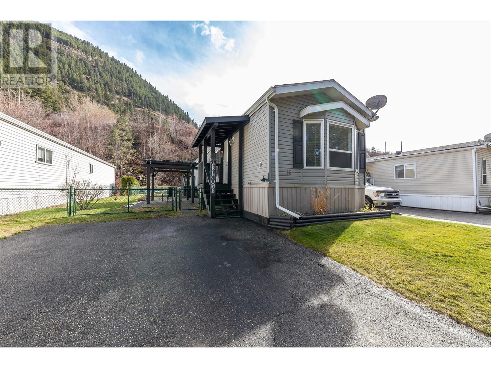 Photo 43 of 1250 Hillside Avenue Unit 16, Chase BC
