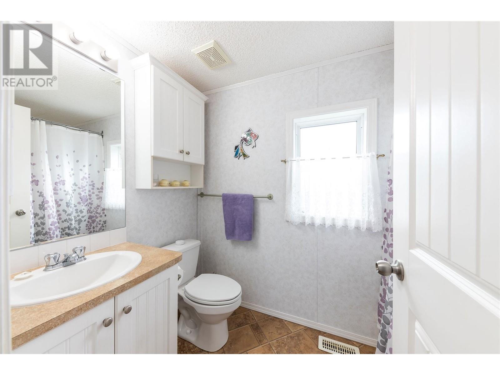 Photo 1 of 1250 Hillside Avenue Unit 16, Chase BC