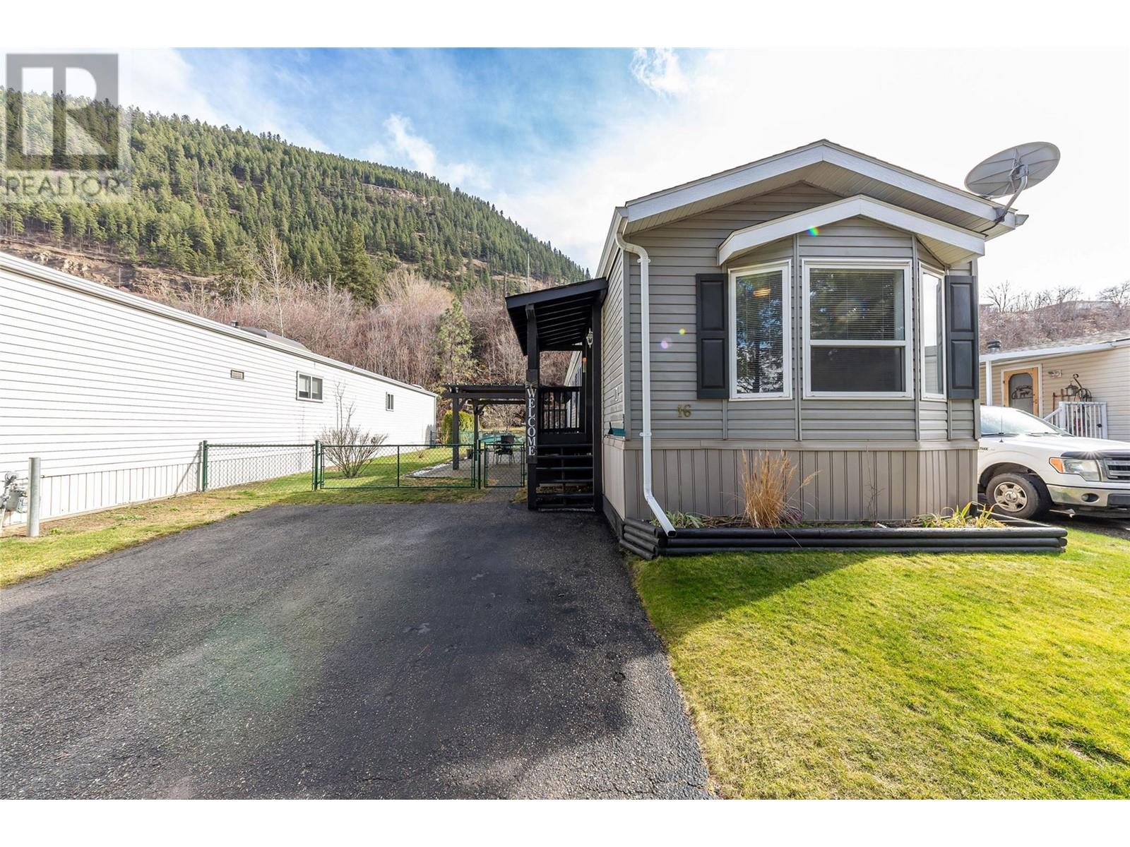 Photo 21 of 1250 Hillside Avenue Unit 16, Chase BC