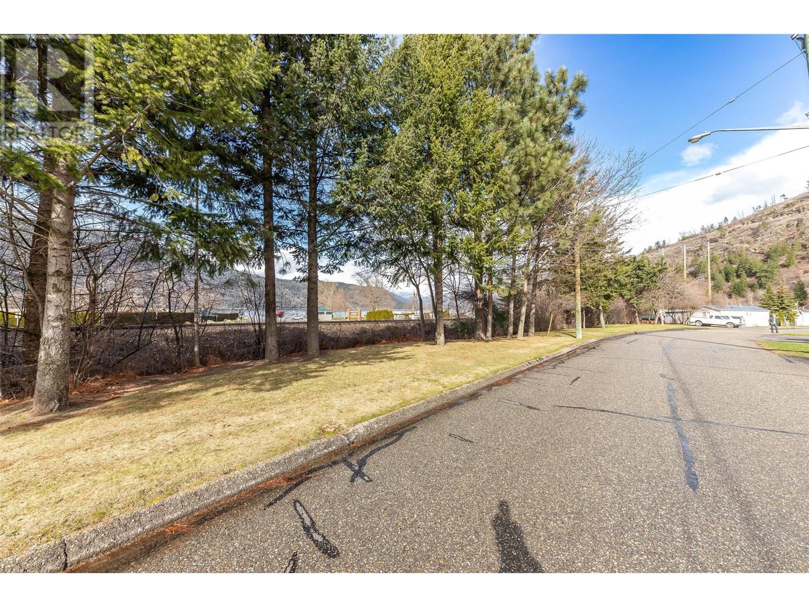 Photo 49 of 1250 Hillside Avenue Unit 16, Chase BC