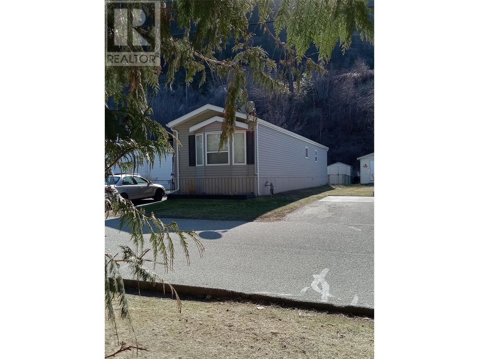 Photo 38 of 1250 Hillside Avenue Unit 16, Chase BC