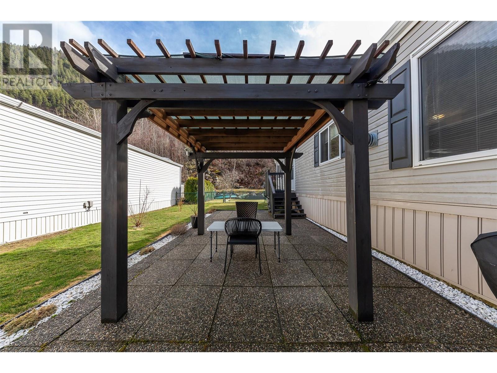 Photo 8 of 1250 Hillside Avenue Unit 16, Chase BC