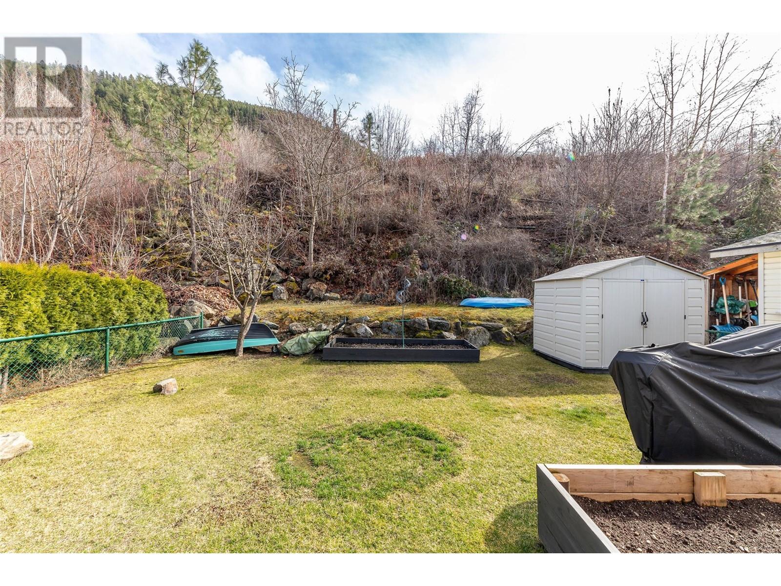 Photo 51 of 1250 Hillside Avenue Unit 16, Chase BC
