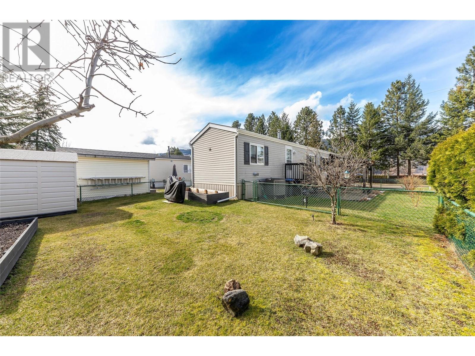 Photo 28 of 1250 Hillside Avenue Unit 16, Chase BC