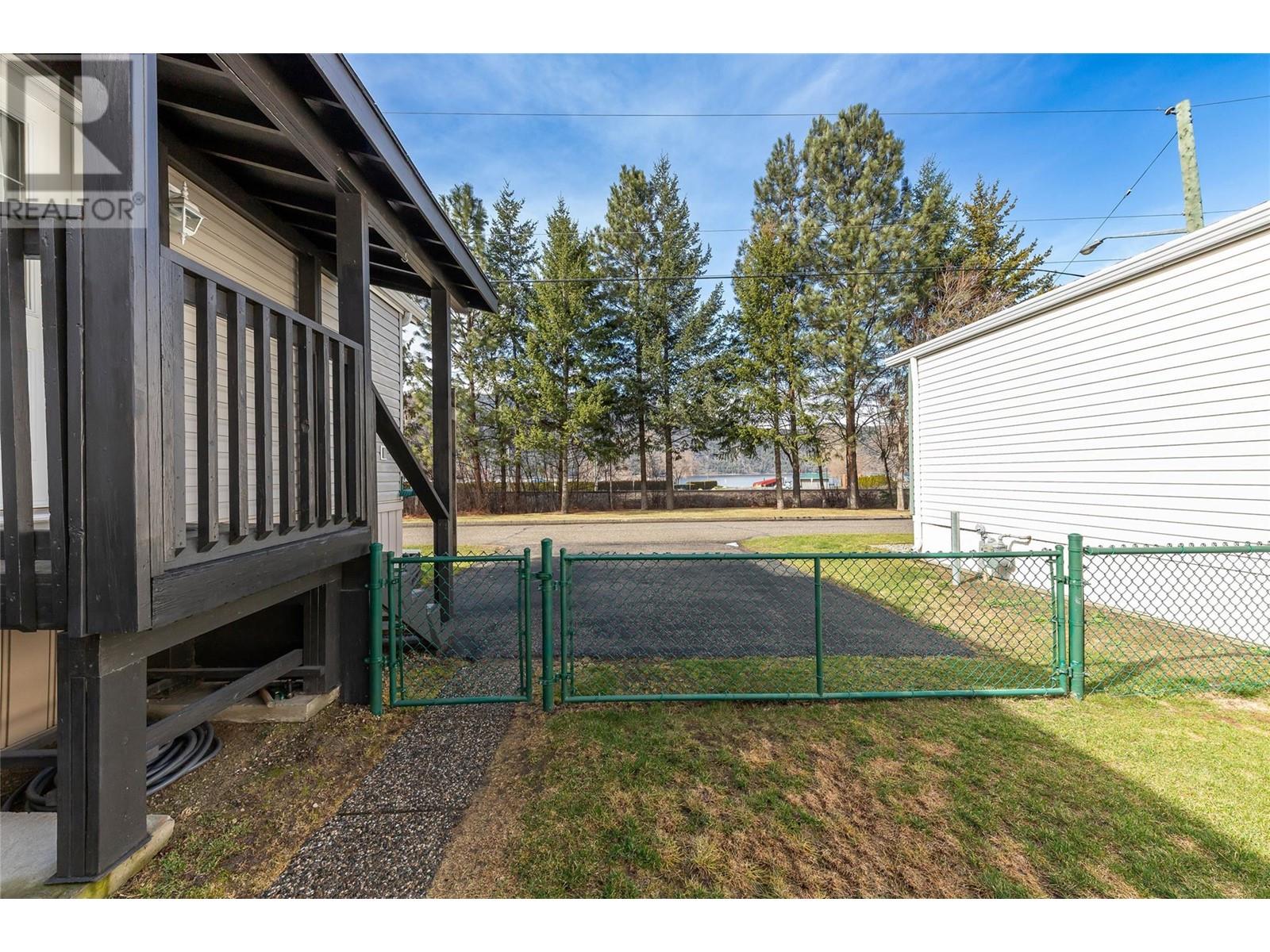 Photo 12 of 1250 Hillside Avenue Unit 16, Chase BC