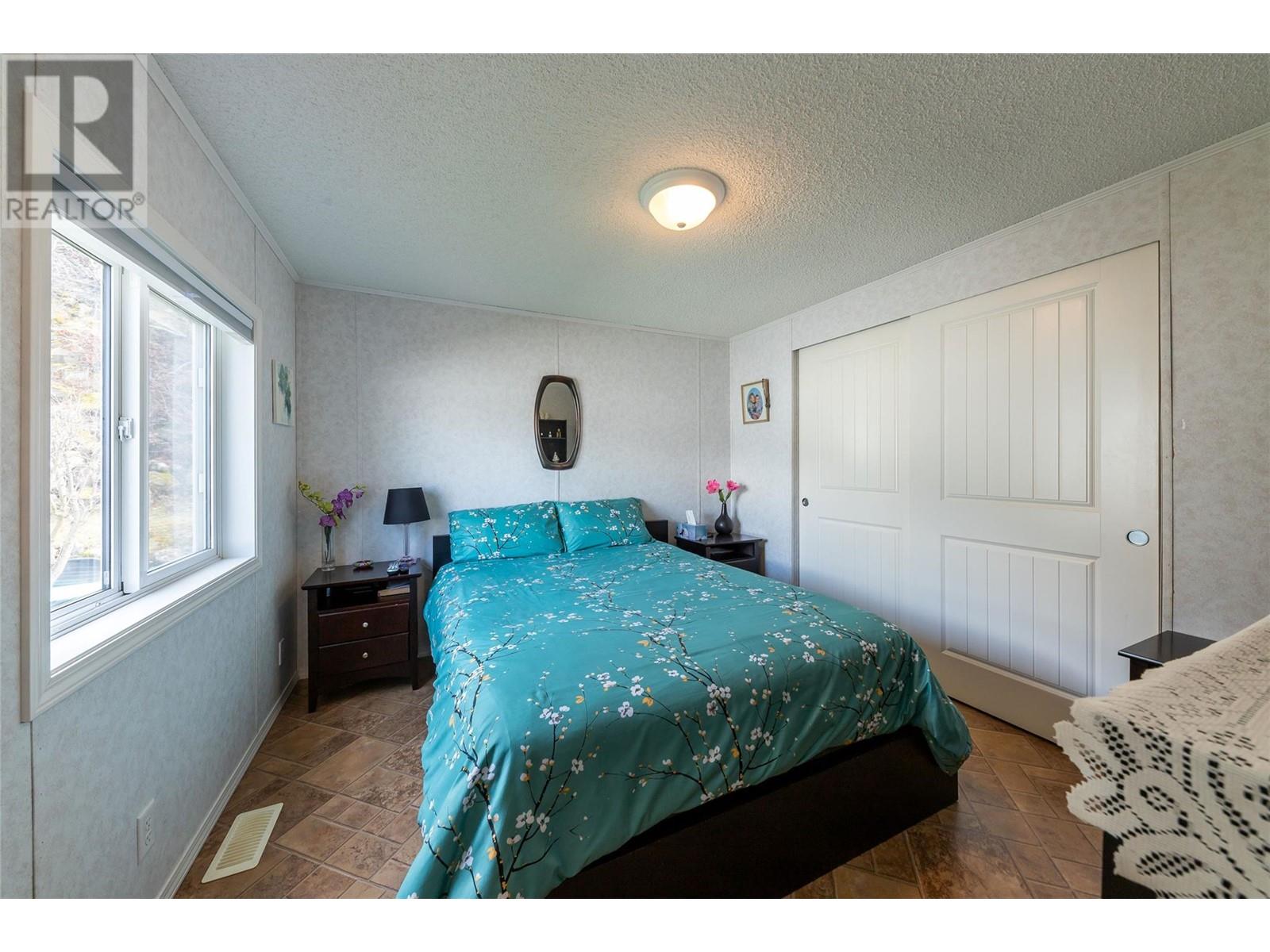 Photo 4 of 1250 Hillside Avenue Unit 16, Chase BC