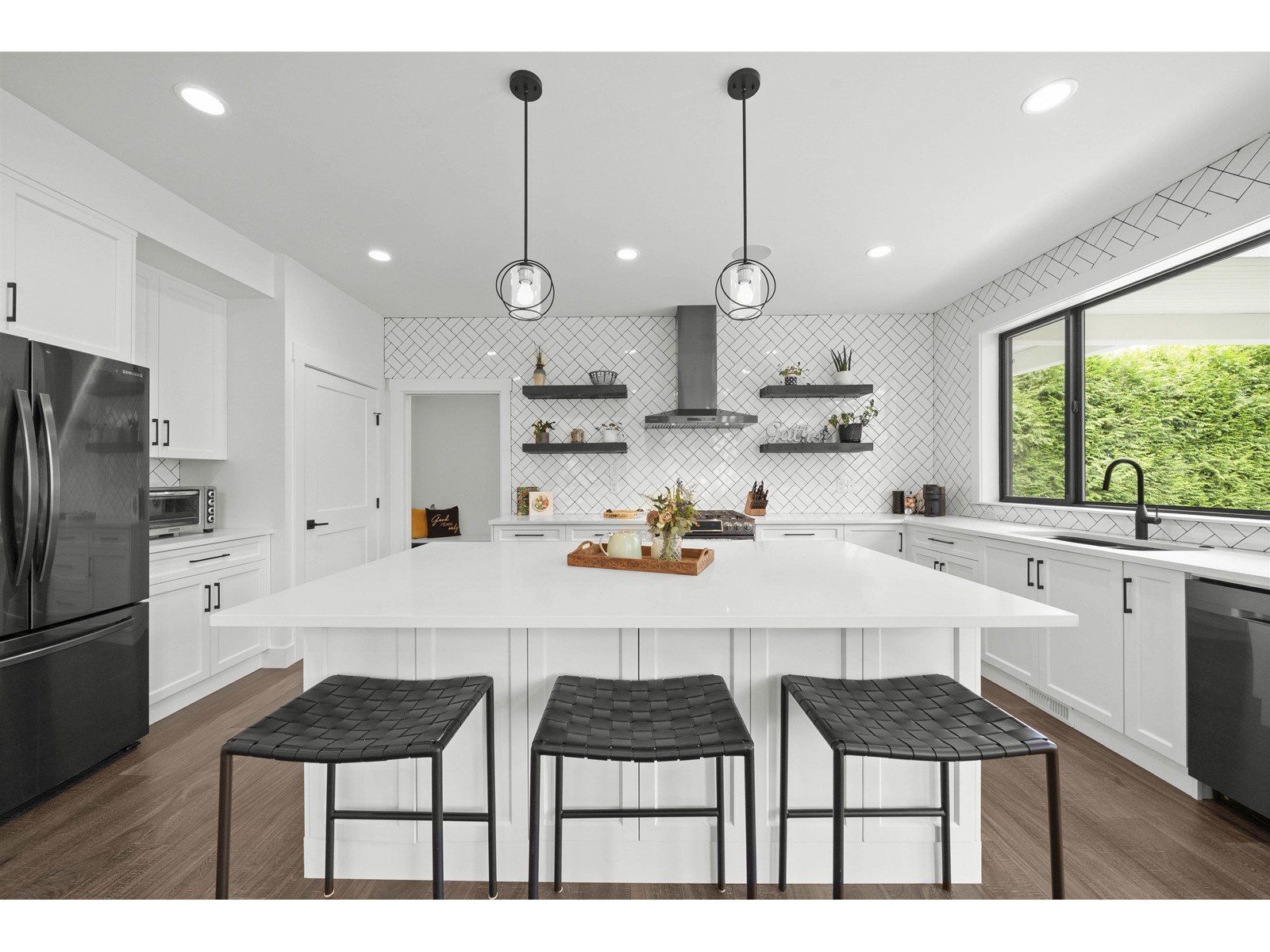 Photo 12 of 9269 Greer Street, Langley BC