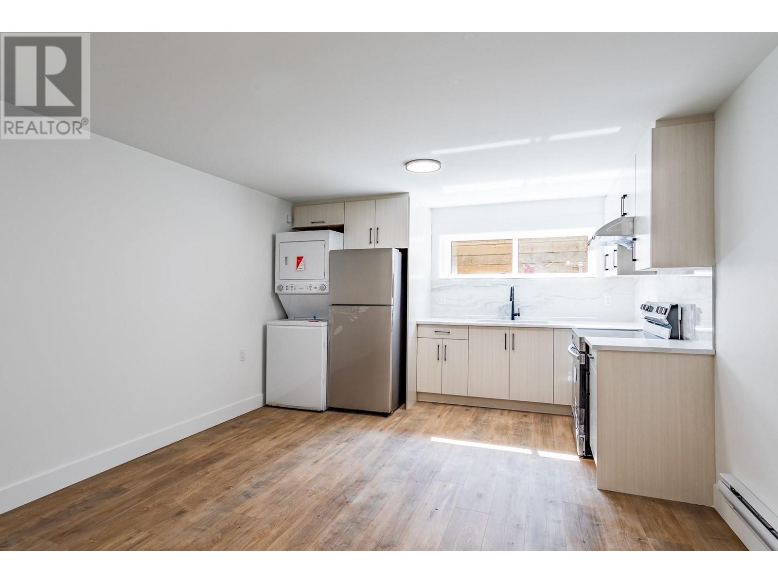 1946 Hemmerling Court, Kelowna