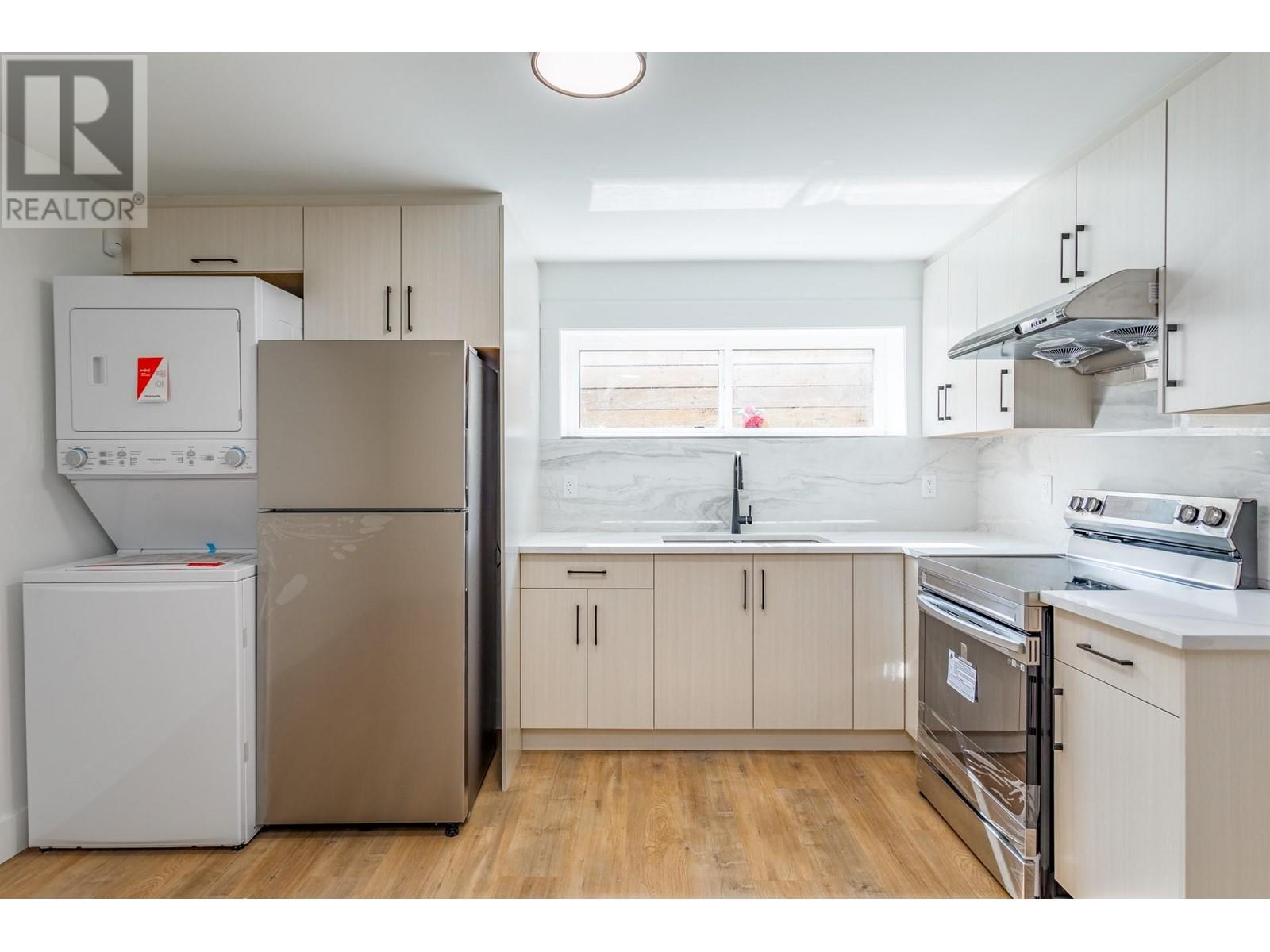 1946 Hemmerling Court, Kelowna