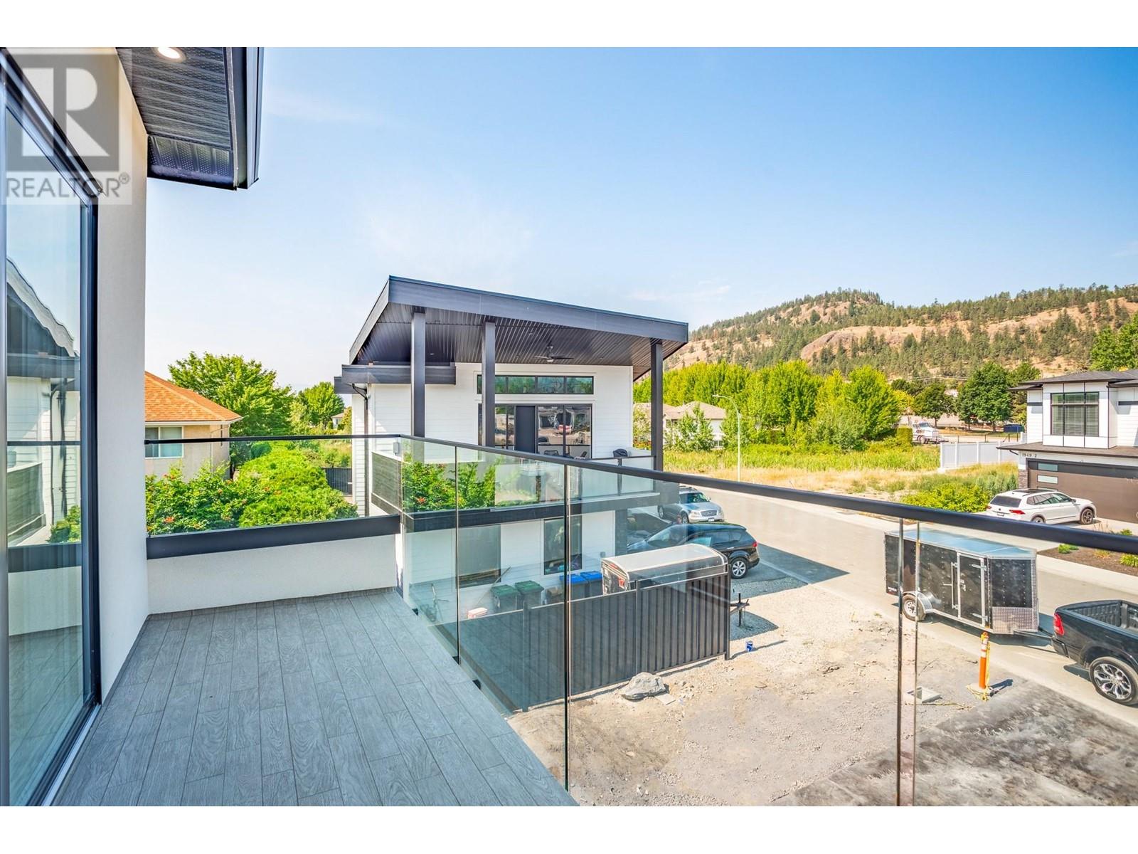 1946 Hemmerling Court, Kelowna
