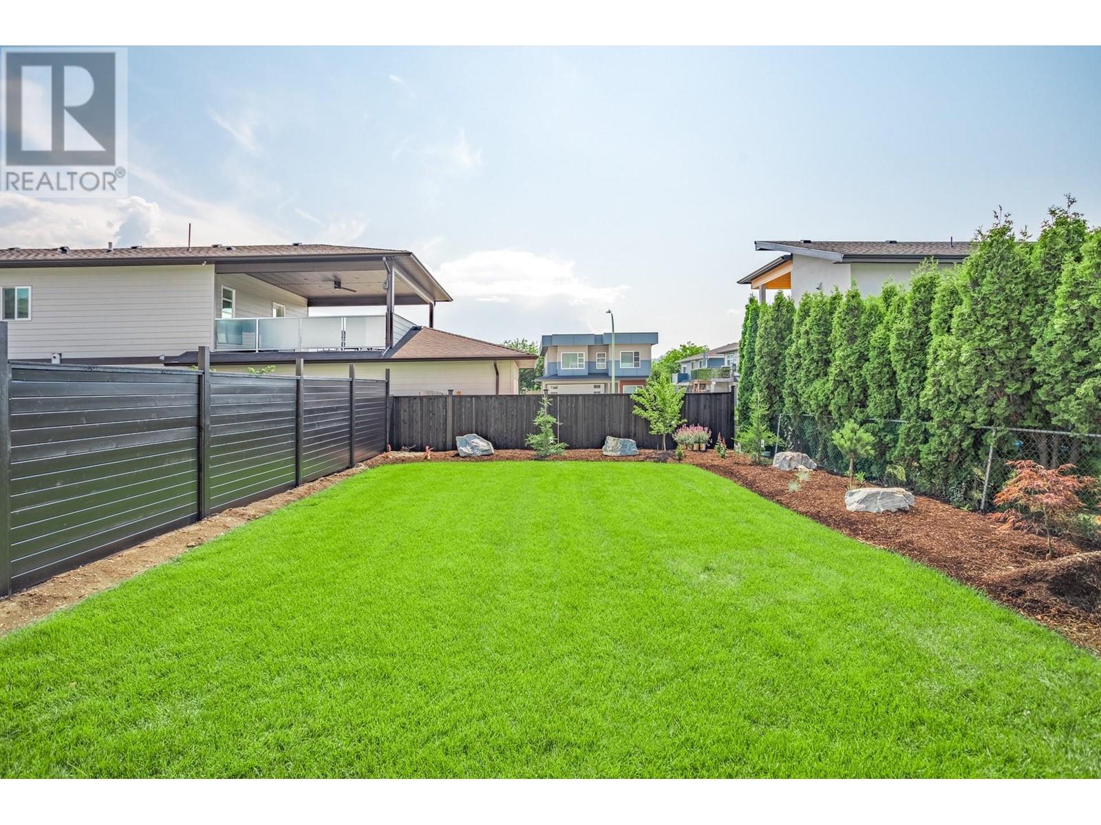 1946 Hemmerling Court, Kelowna