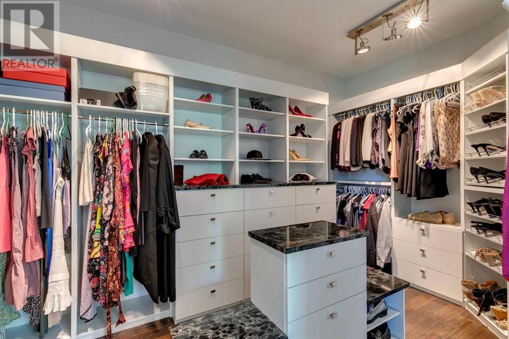 Single Family House for Sale in  Premier Way SW Upper Mount Royal Calgary 