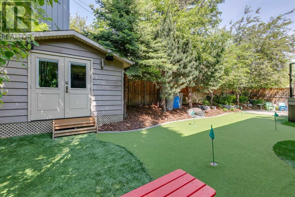 Single Family House for Sale in  Premier Way SW Upper Mount Royal Calgary 