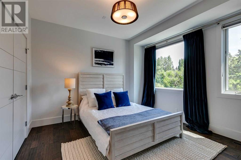 Single Family House for Sale in  Premier Way SW Upper Mount Royal Calgary 
