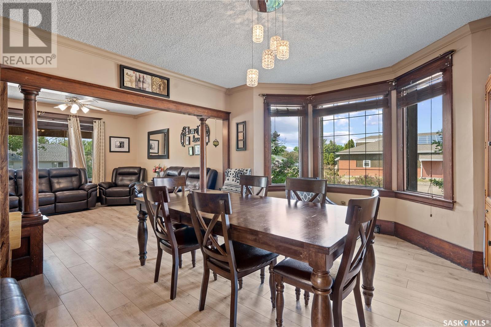 Photo 11 of 205 5th Avenue E, Gravelbourg SK