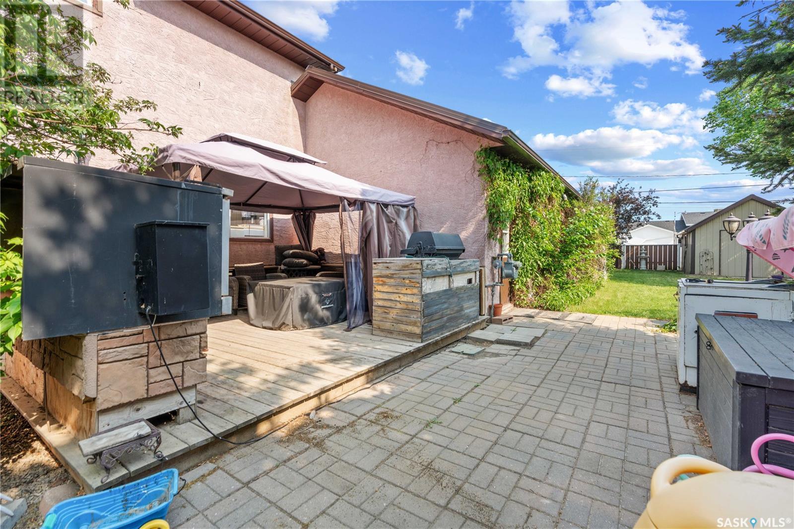 Photo 47 of 205 5th Avenue E, Gravelbourg SK