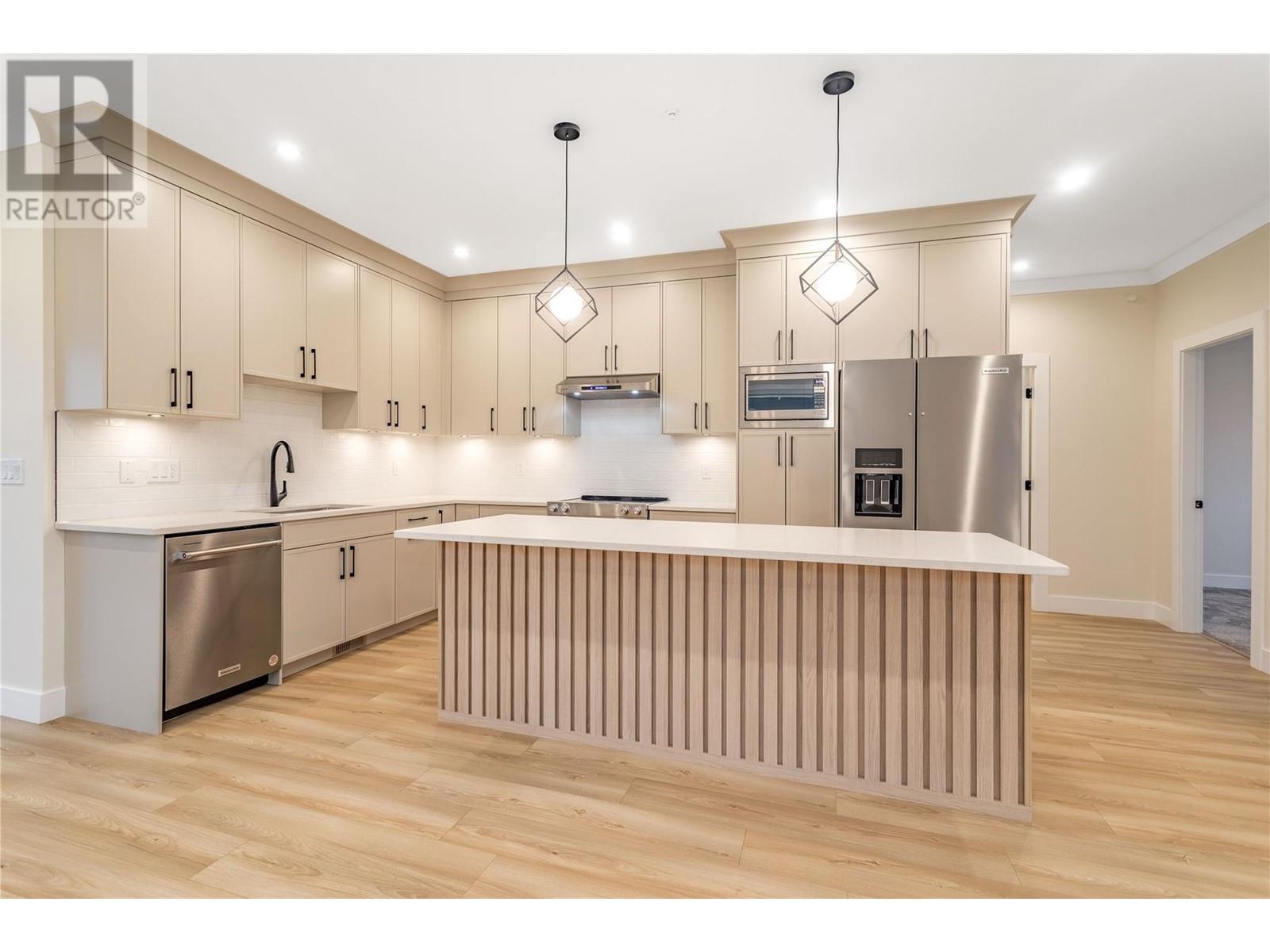 23 19950 McCarthy Road, Lake Country