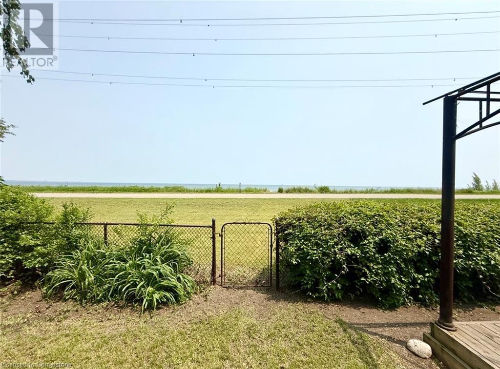 Photo 23 of 115 Beach Boulevard, Hamilton ON