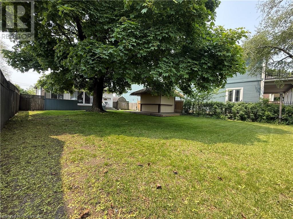 Photo 4 of 115 Beach Boulevard, Hamilton ON
