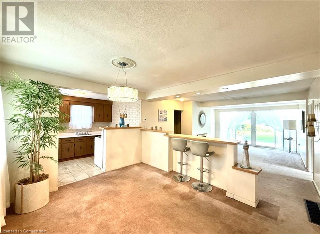 Photo 15 of 115 Beach Boulevard, Hamilton ON