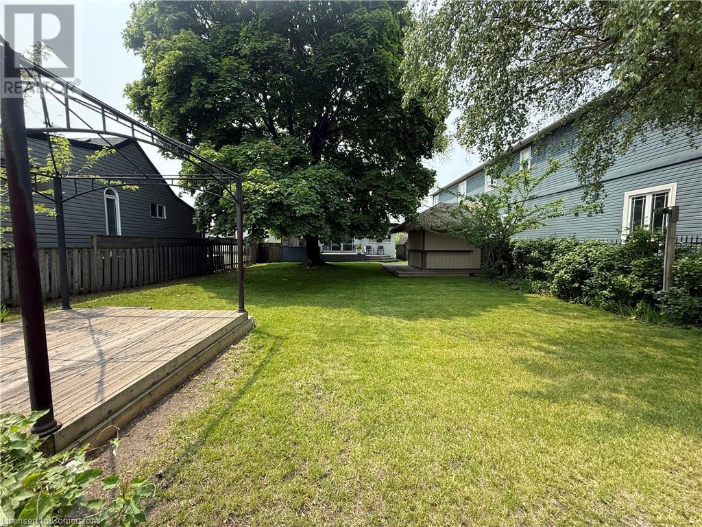 Photo 22 of 115 Beach Boulevard, Hamilton ON