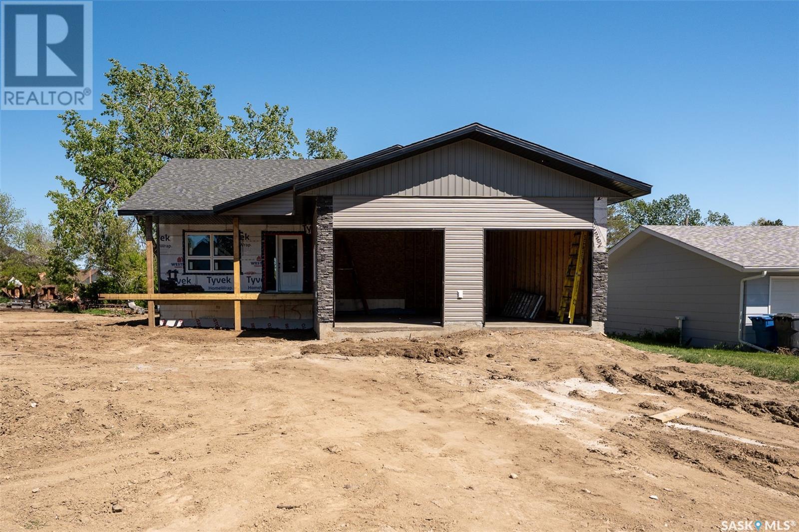 Photo 5 of 118 Kamas Street, Mortlach SK
