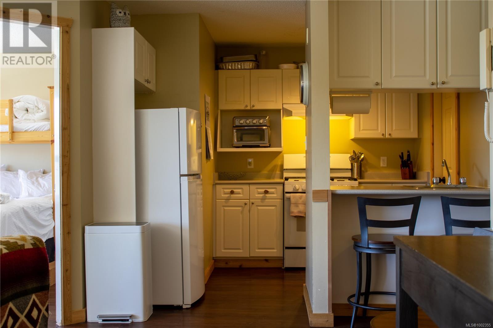 Photo 6 of 106 1105 Henry Rd, Courtenay BC