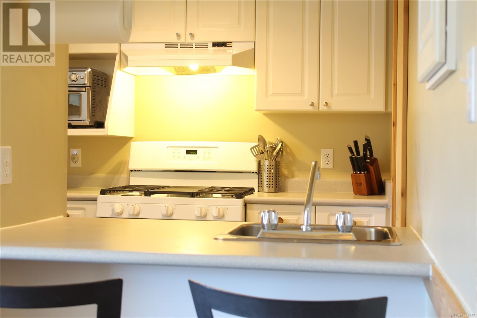 Photo 7 of 106 1105 Henry Rd, Courtenay BC