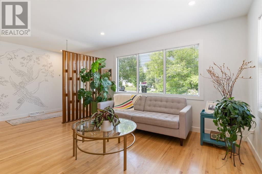 Single Family House Bungalow for Sale in  Rosehill Drive NW Rosemont Calgary 