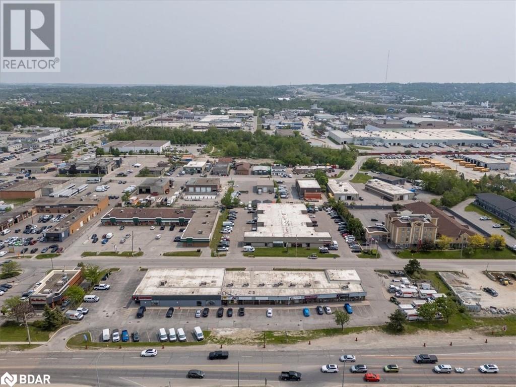 Photo 12 of 303 Dunlop Street W Unit 3 4, Barrie ON