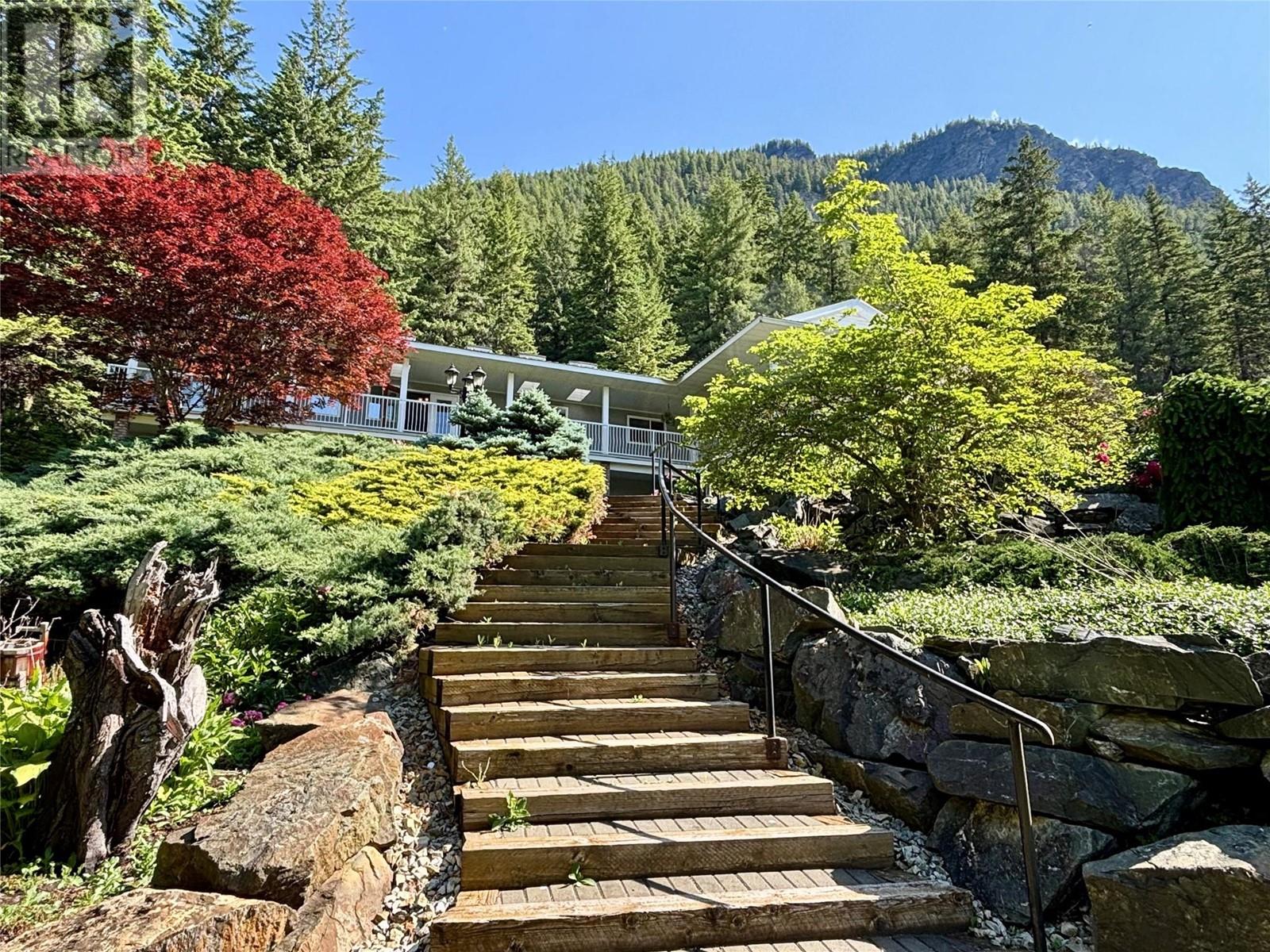 Photo 10 of 3855 Turner Road, Tappen BC