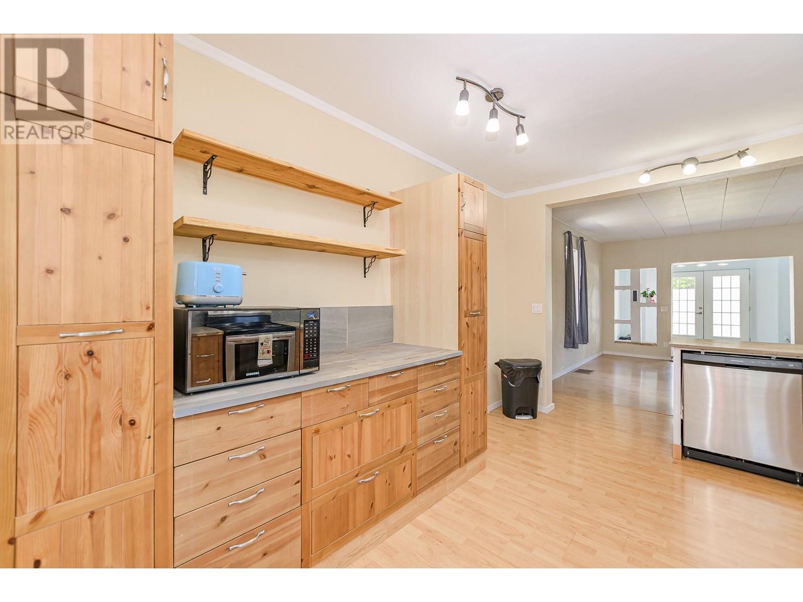Photo 26 of 150 1 Street Se, Salmon Arm BC