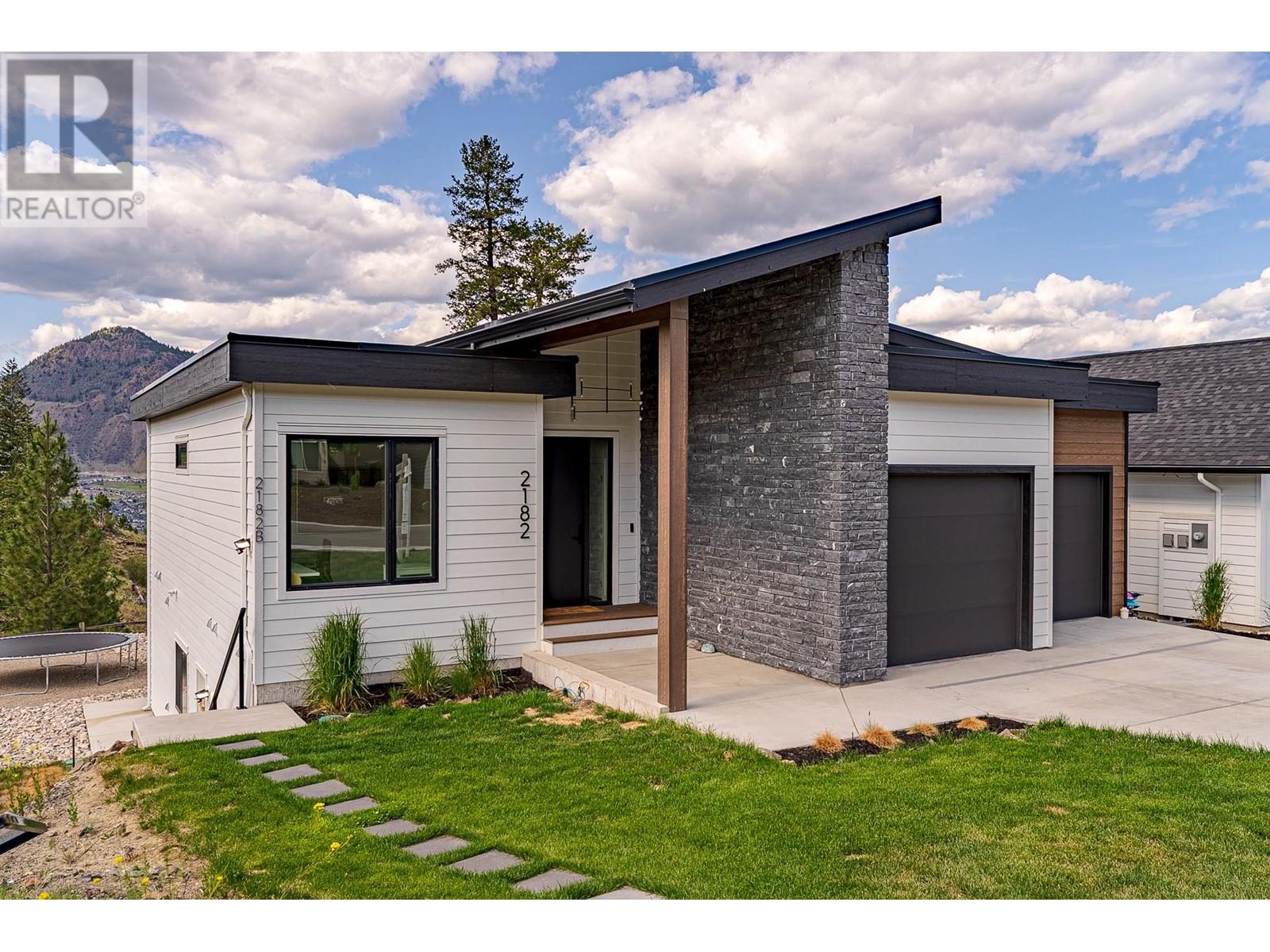 Photo 5 of 2182 Galore Crescent, Kamloops BC