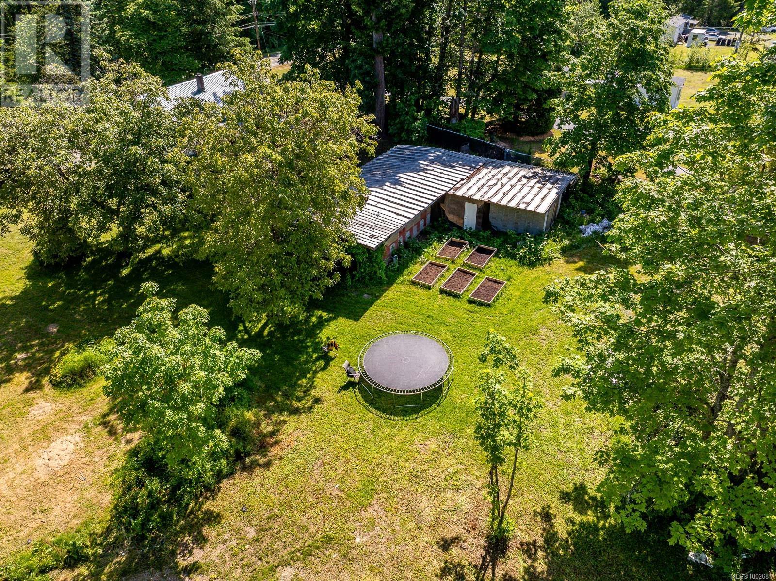 Photo 14 of 4399 Island Hwy S, Courtenay BC