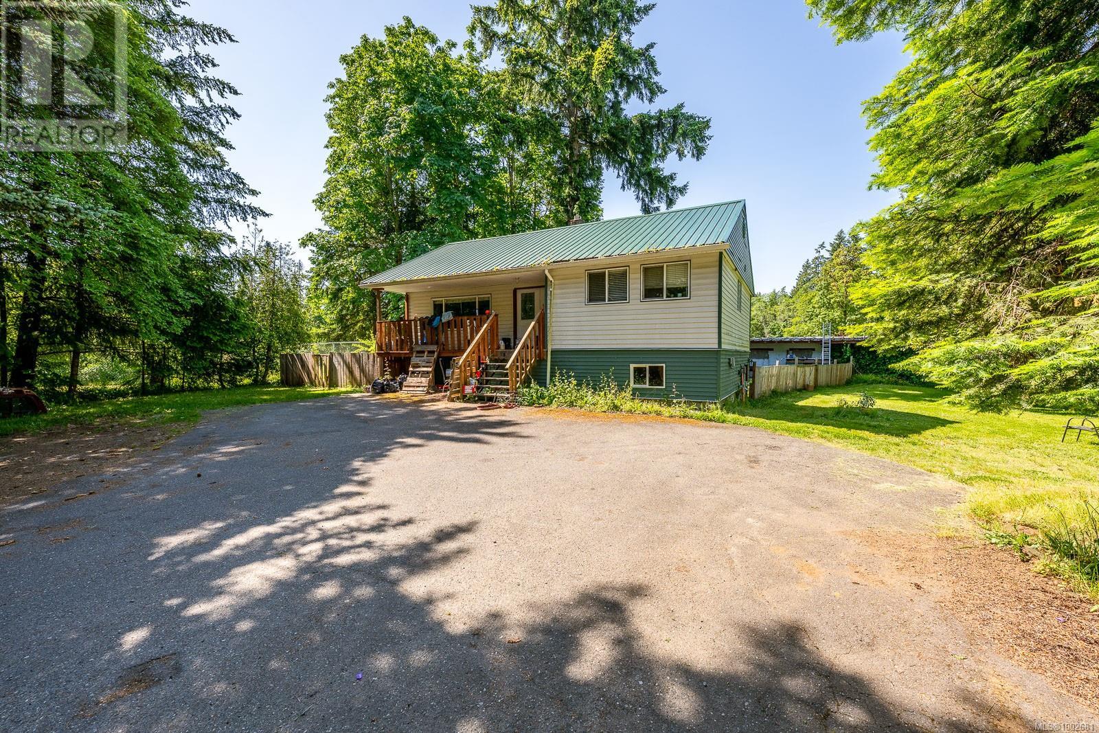 Photo 19 of 4399 Island Hwy S, Courtenay BC