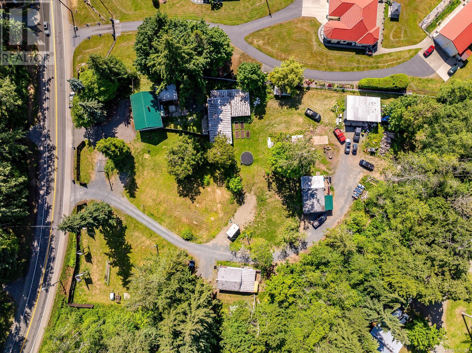 Photo 2 of 4399 Island Hwy S, Courtenay BC