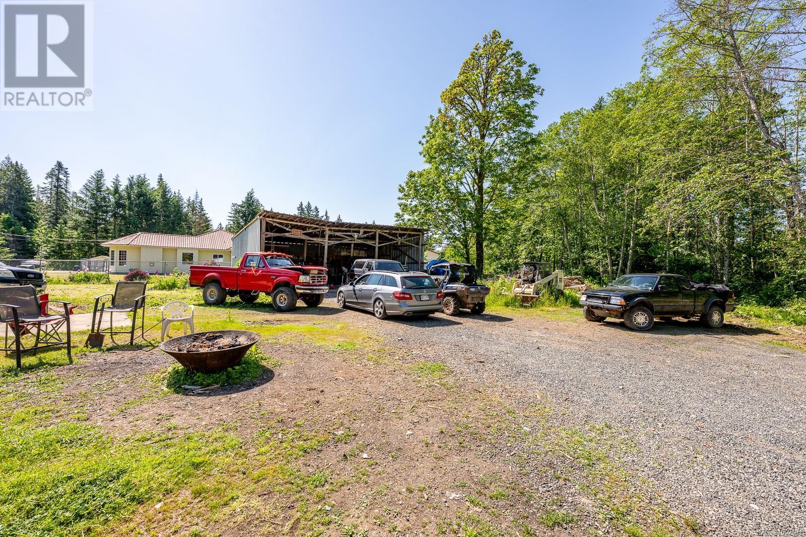 Photo 27 of 4399 Island Hwy S, Courtenay BC
