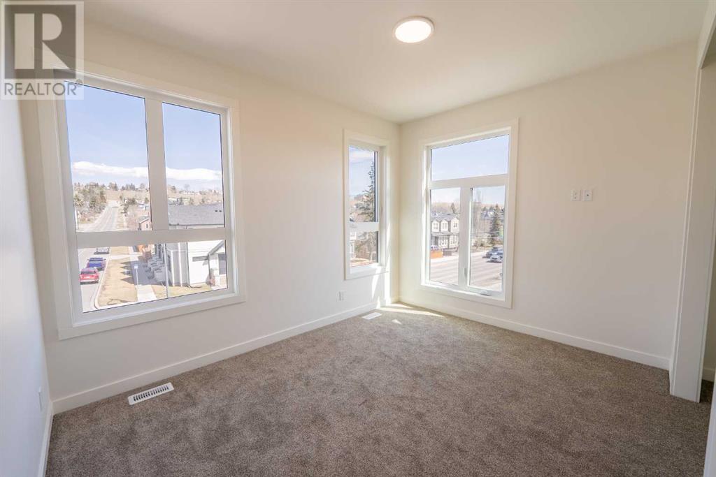 Single Family House for Sale in  Bowness Road NW Montgomery Calgary 
