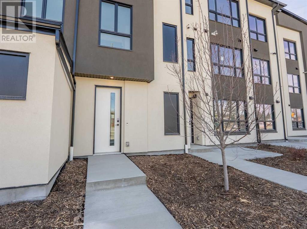 Single Family House for Sale in  Bowness Road NW Montgomery Calgary 