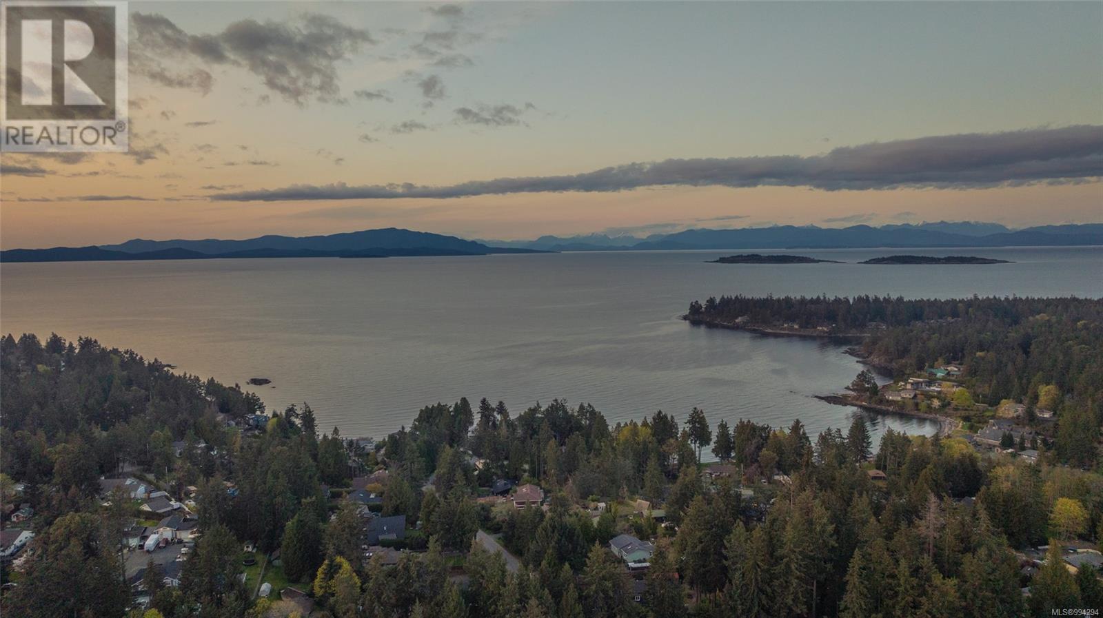 Photo 7 of 1530 Marina Way, Nanoose Bay BC