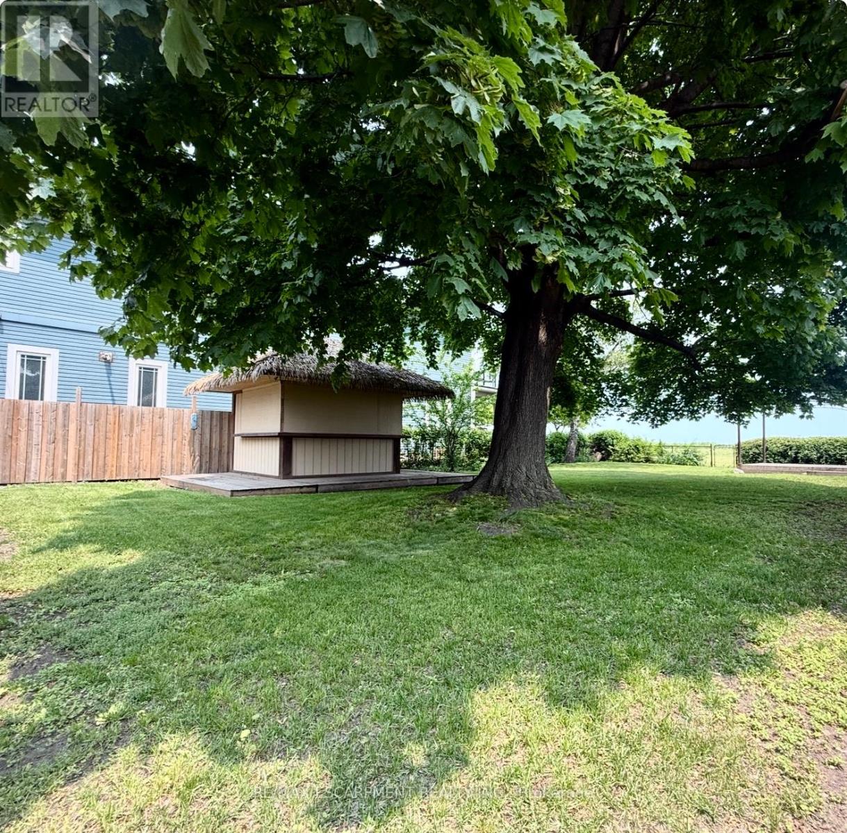 Photo 23 of 115 Beach Boulevard, Hamilton ON