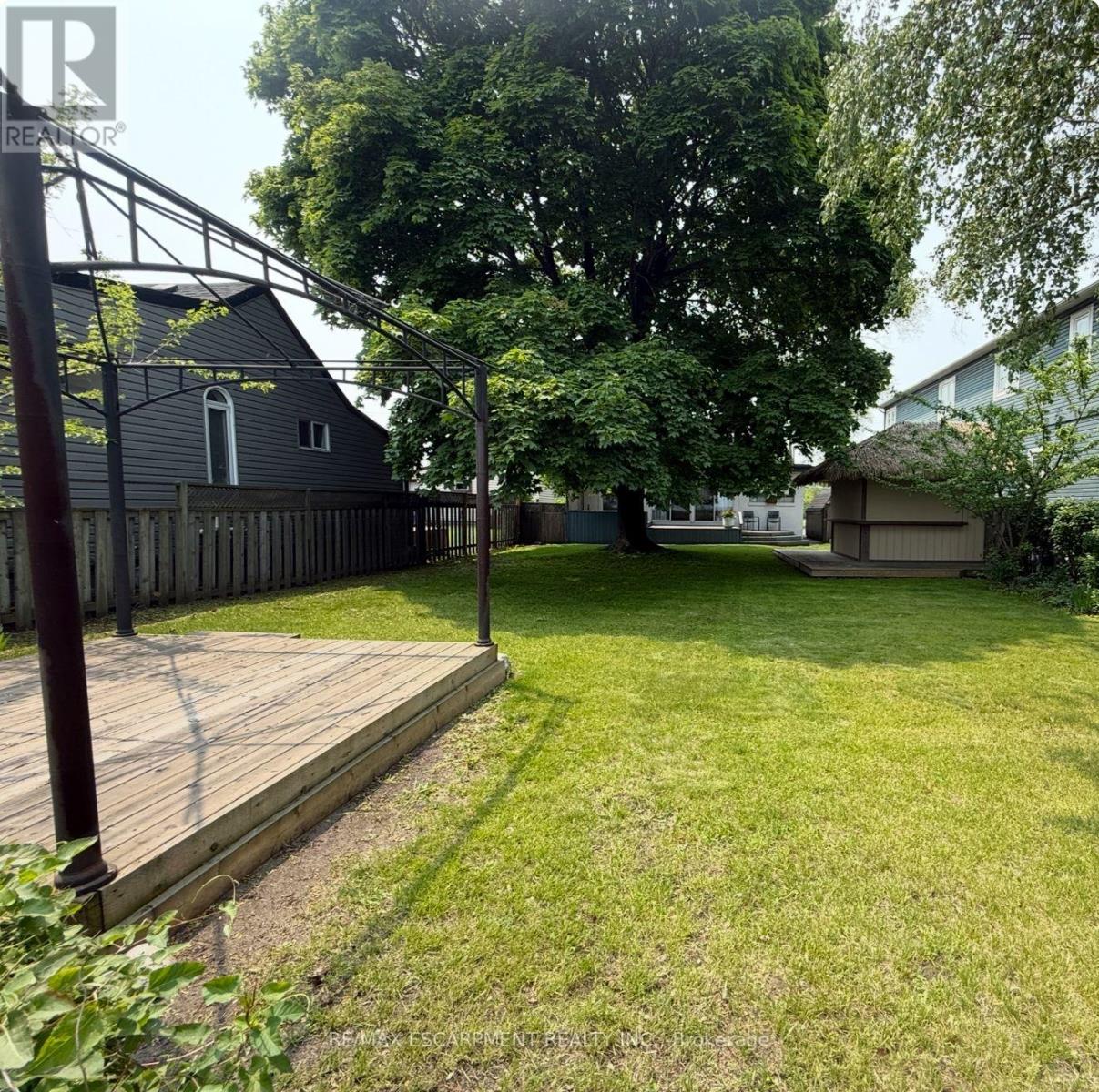 Photo 29 of 115 Beach Boulevard, Hamilton ON